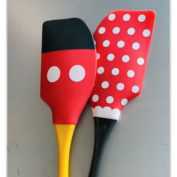 NWT Mickey Minnie Mouse Baking Spatula Set of 2 Kitchen Cooking Disney Parks - Picture 2 of 6